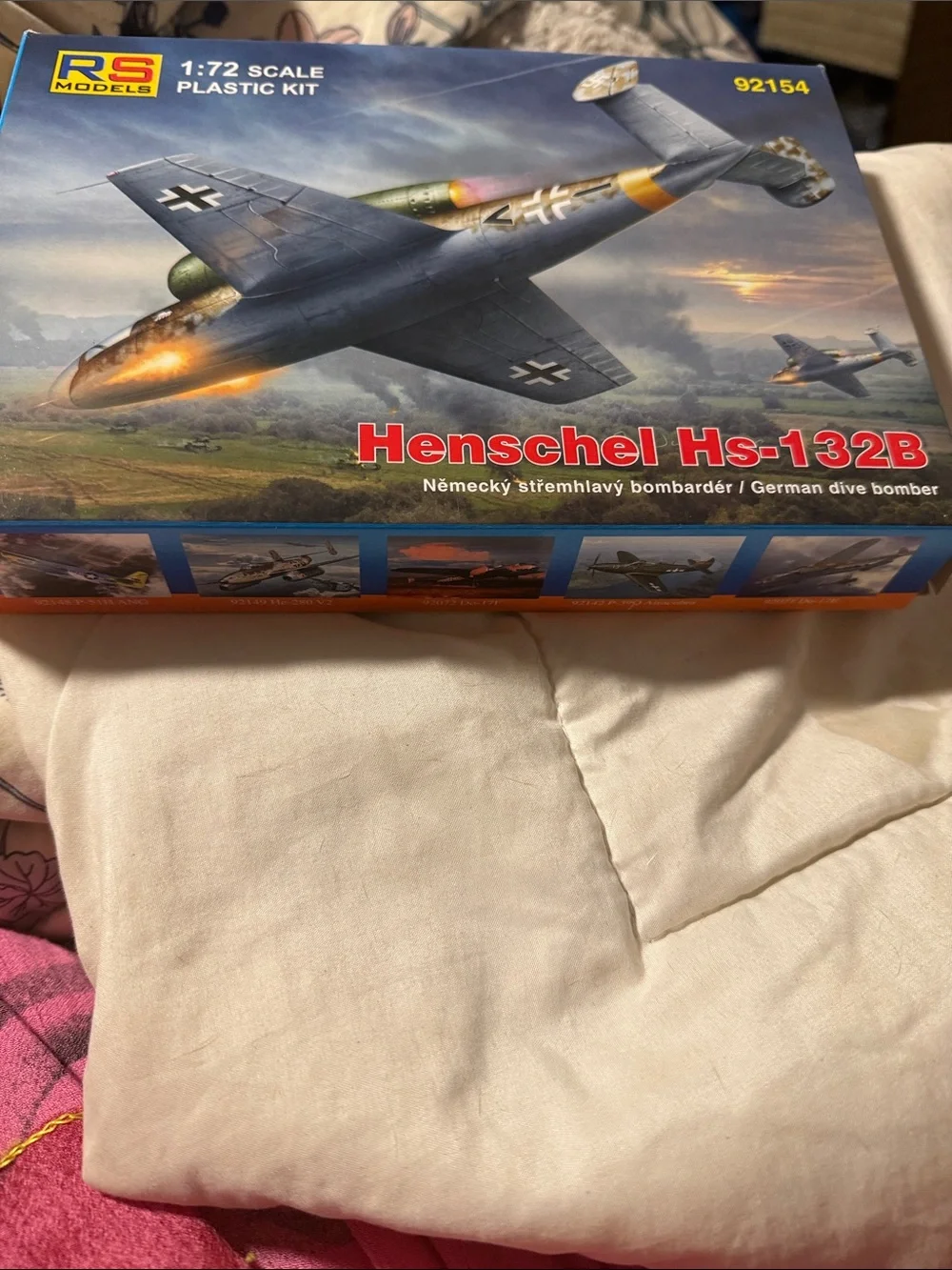 Henschel Hs-132B 1:72 Scale Plastic Kit - RS Models